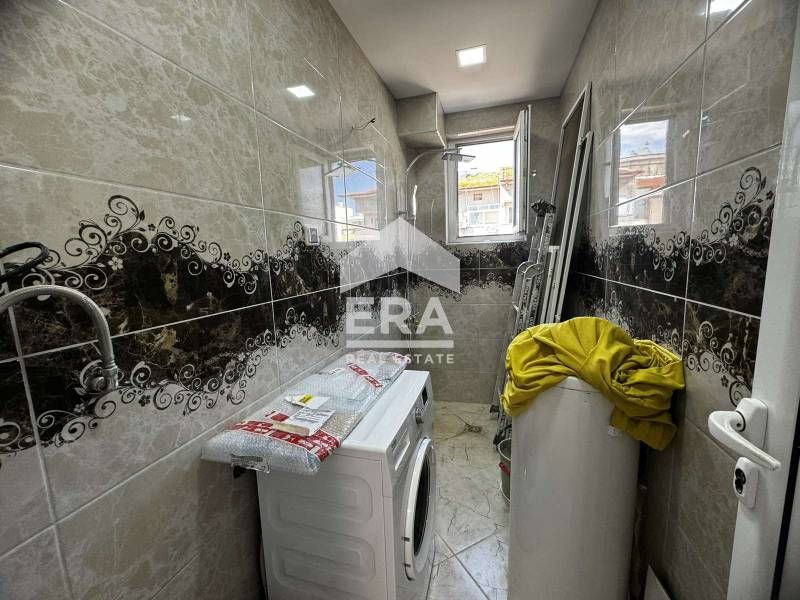 Продава се Многостаен апартамент в Хасково, Център - 89 кв.м за 2023 €/кв.м - Снимка #5