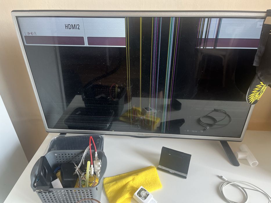 Телевизор LG 32LF550U