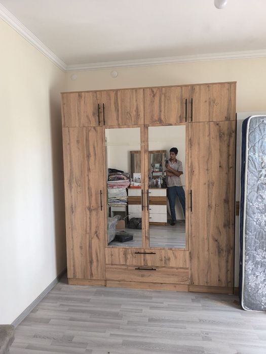 Shkaf sotiladi dastafka ustanovka bepul