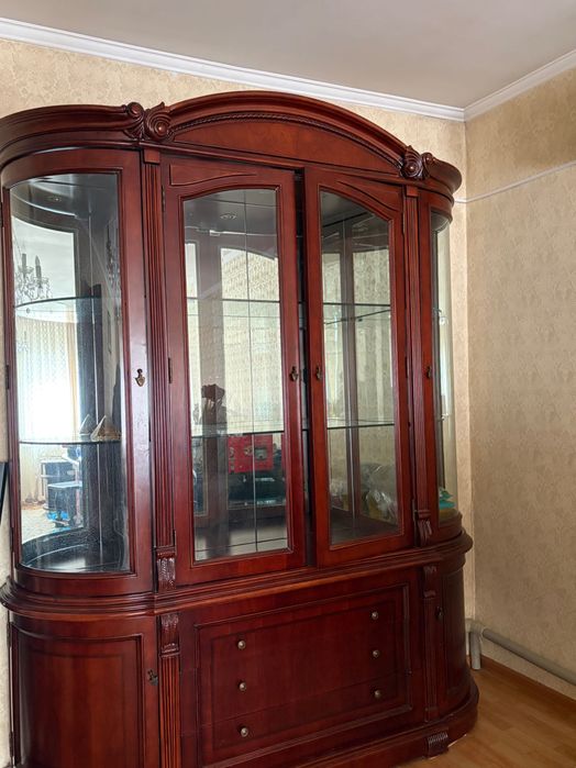 Стенка для гости