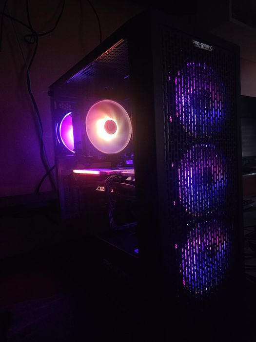 [PIESE NOI] PC Gaming RX 6700XT 12 GB | Ryzen 5 5500 | 16 Gb Ram | SSD NVMe