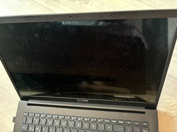 Ноутбук хорошем состояние