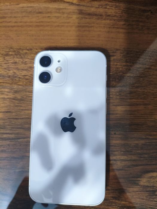 Продам айфон 12 мини