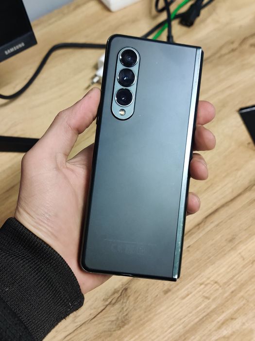 Samsung fold 3 12/256