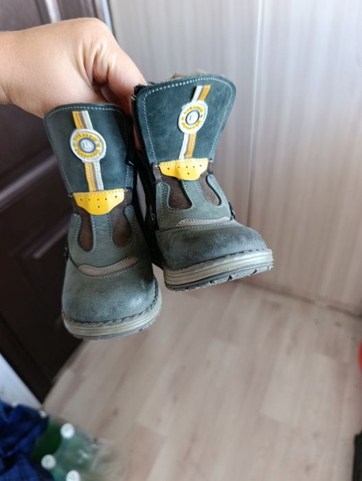 Продам ботинки 22 размера