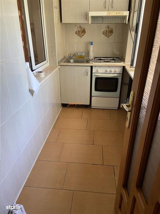 Apartament 2 camere ,56 mp,  zona Sala Polivalenta, renovat complet - Vedere 5