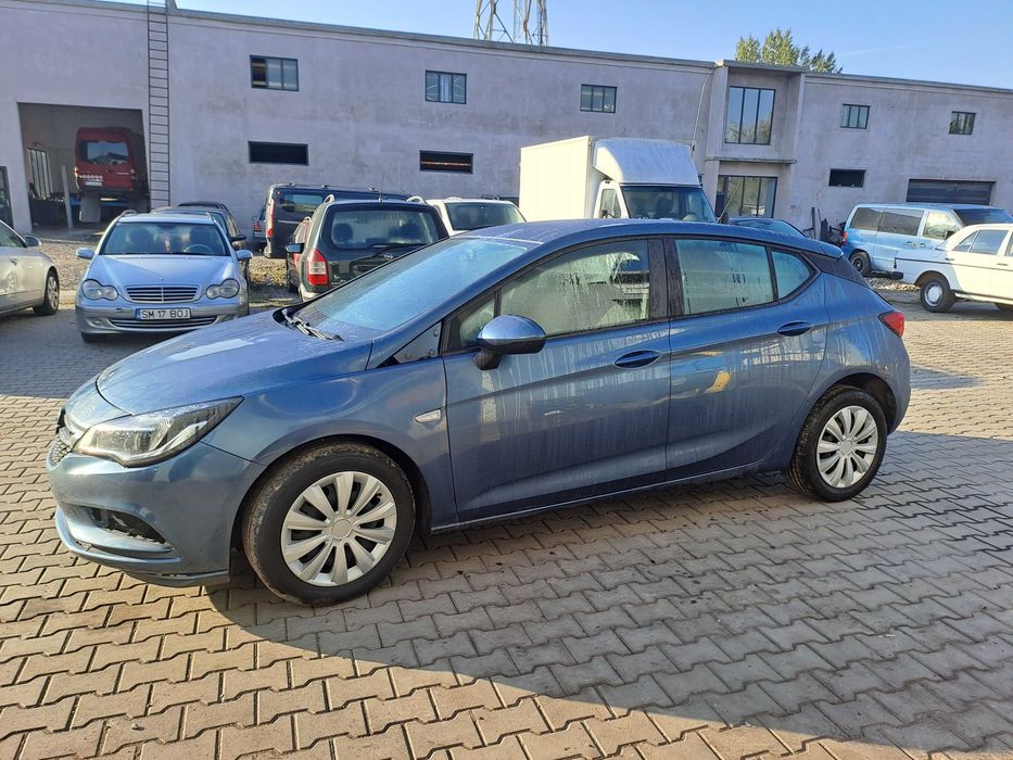 Usa dezechipata stanga spate Opel Astra K