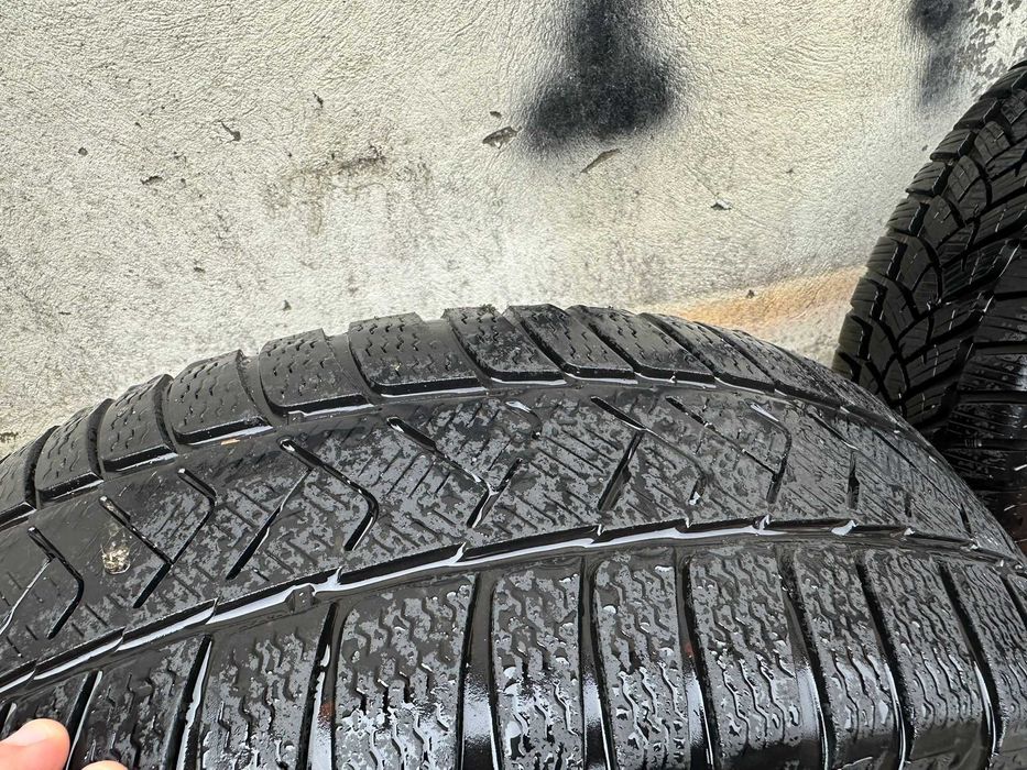 Set jante aliaj R16 ford 5x108 cu anvelope iarna pirelli 205/60r16