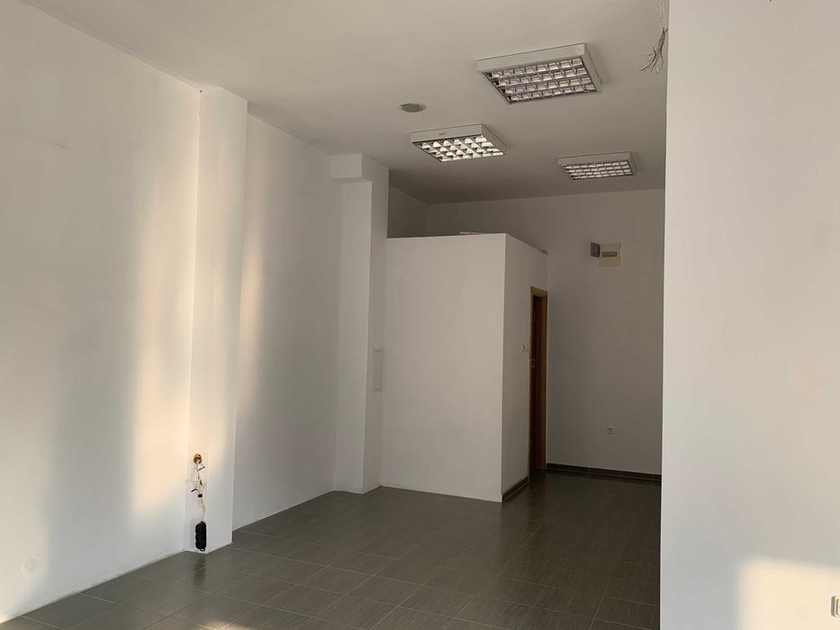 Дава се под наем Магазин в Пловдив, Христо Смирненски - 48 кв.м за 382.5 € - Снимка #6