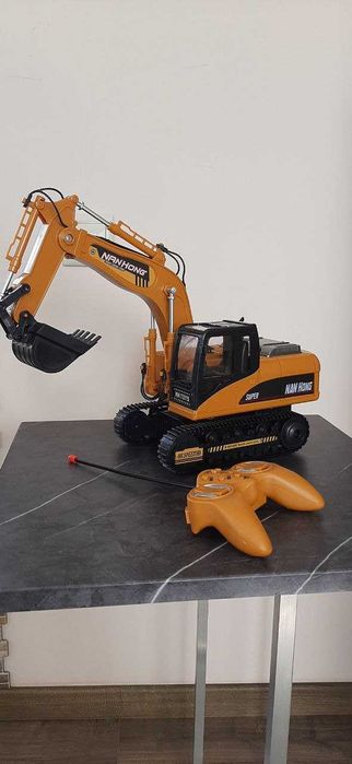 Детска играчка електрически багер с дистанционно управление