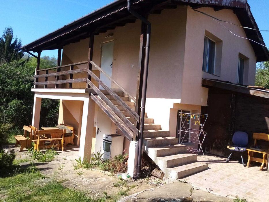 Продавам къща в село Кози рог, община Габрово