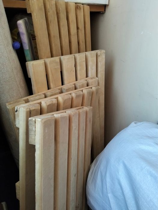 Деревянные решетки-сиденья для бани