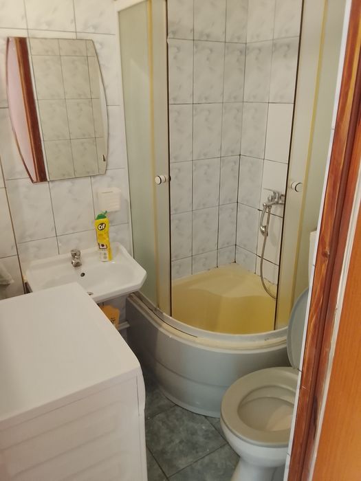 Dau în Chirie garsoniera