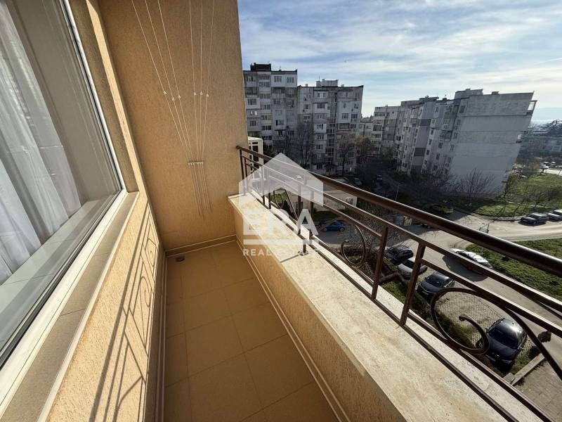 Двустаен апартамент с панорамна гледка в жк Владиславово град Варна