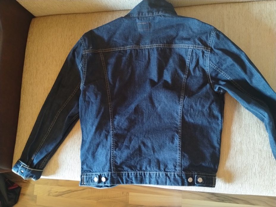 Geaca blugi Levi's XL-2XL ca noua