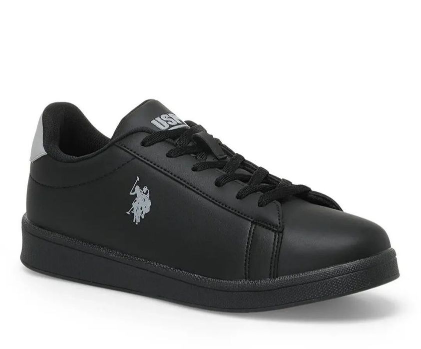 Продается кроссовки