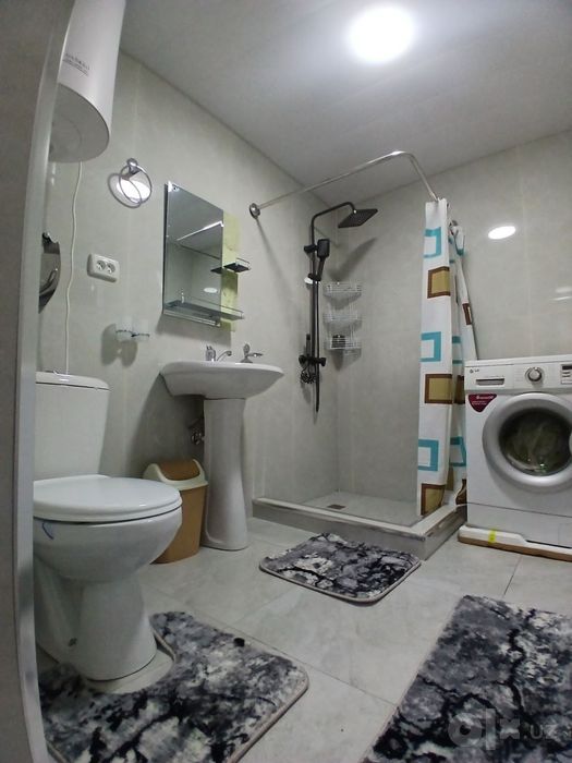 Chorsu qoratoshda 2 xonali kvartira ijaraga beriladi