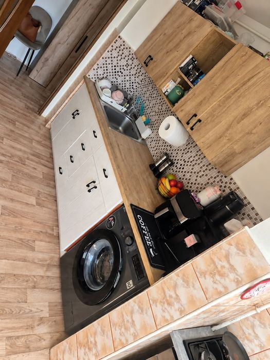 Apartament 2 camere Tractoru/Coresi