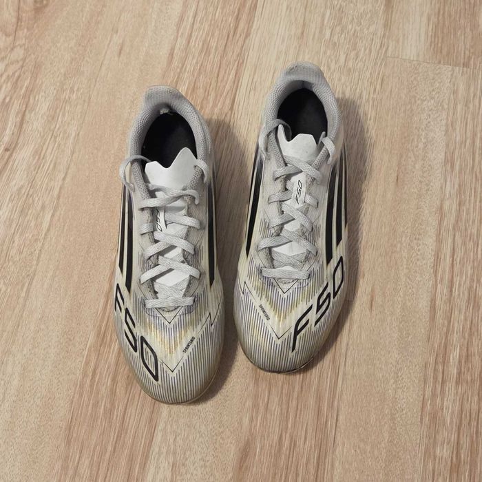 Ghete fotbal copii Adidas F50 League - nr. 36 - stare bună