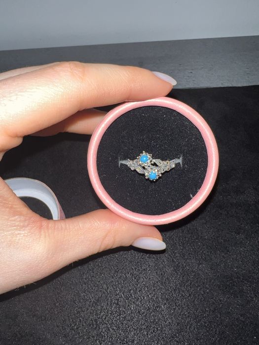 Inel de argint cu marcasite albastre