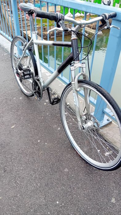 Bicicleta 3x8 viteze