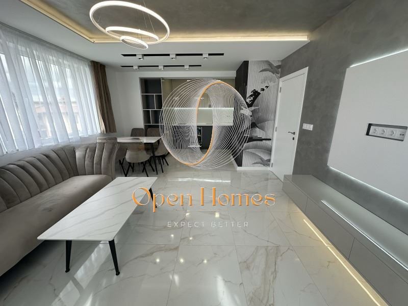 Продава се Двустаен апартамент в Пловдив, Остромила - 72 кв.м за 2069 €/кв.м - Снимка #2