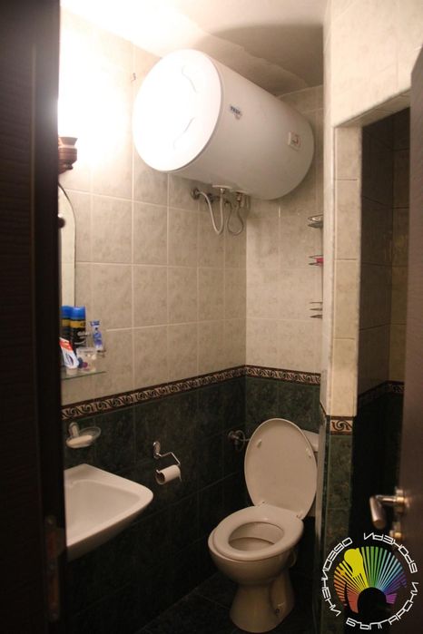 Дава се под наем Тристаен апартамент в Бургас, Лазур - 105 кв.м за 561 € - Снимка #13