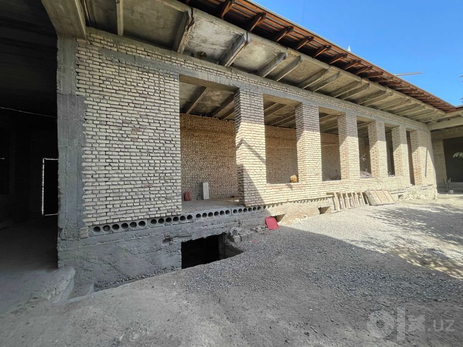 Продаётся дом 10 соток в райцентре, рядом с рестораном Marjon