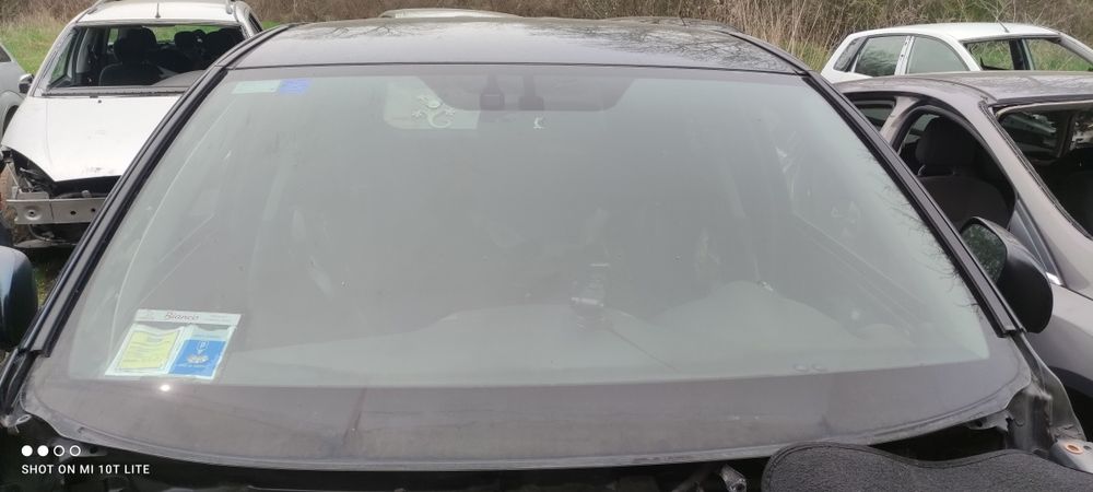 Челно стъкло за Тойота Рав 4 Мк3 Predno staklo za Toyota Rav 4 Mk3