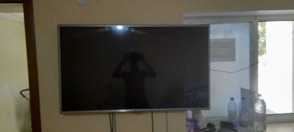 Телевизор LG47 жасап тур