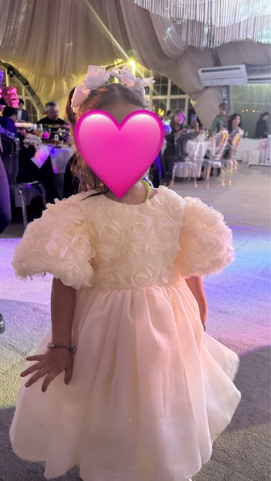 Платье нарядное для девочки 3,4 г