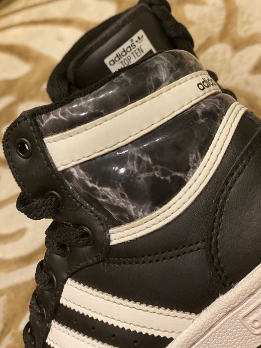 Маратонки боти Adidas