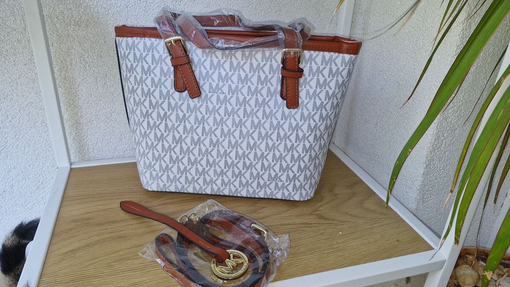 Дамска чанта Michael Kors