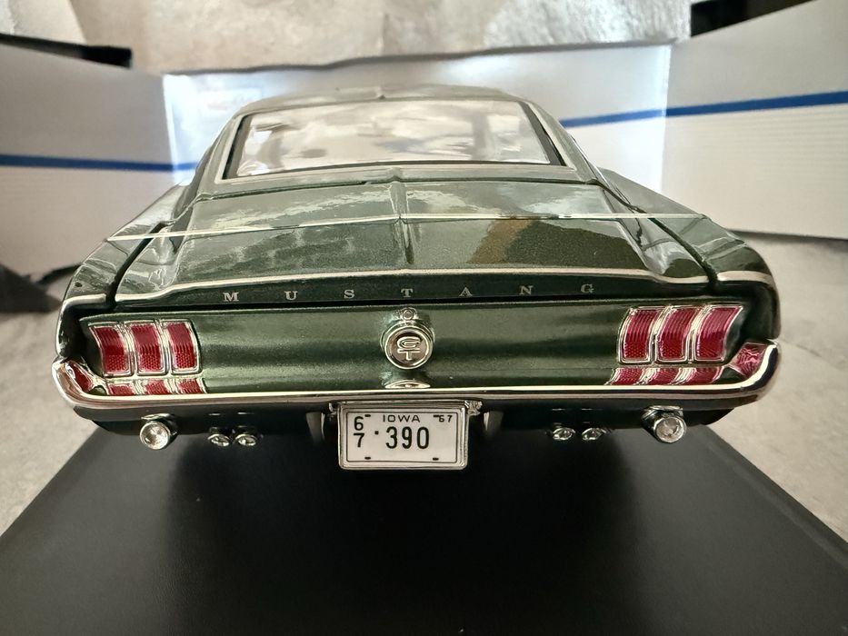 Macheta ford mustang 1.18