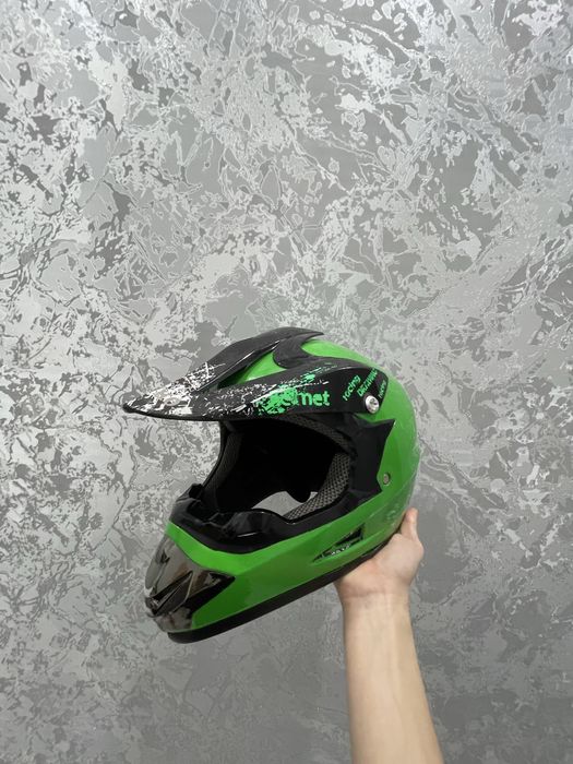 Срочно продам шлем для мопеда