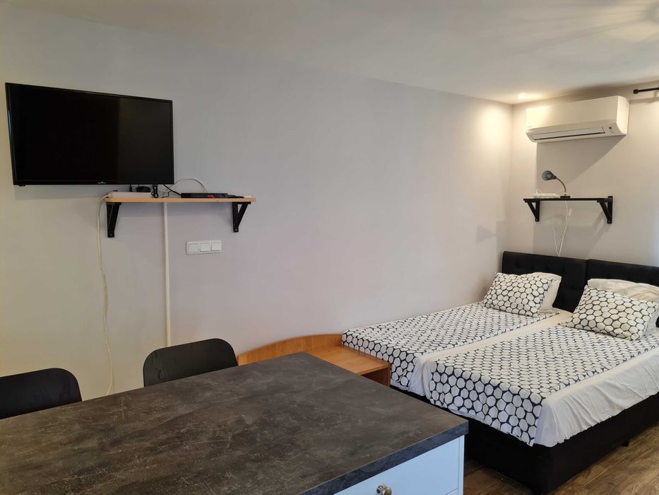 ”Славянска” студио в топ-център