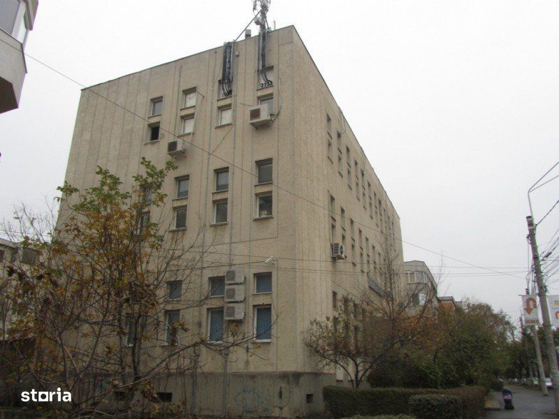 Cladire comerciala 1.493 mp + Teren 825 mp - Ploiesti