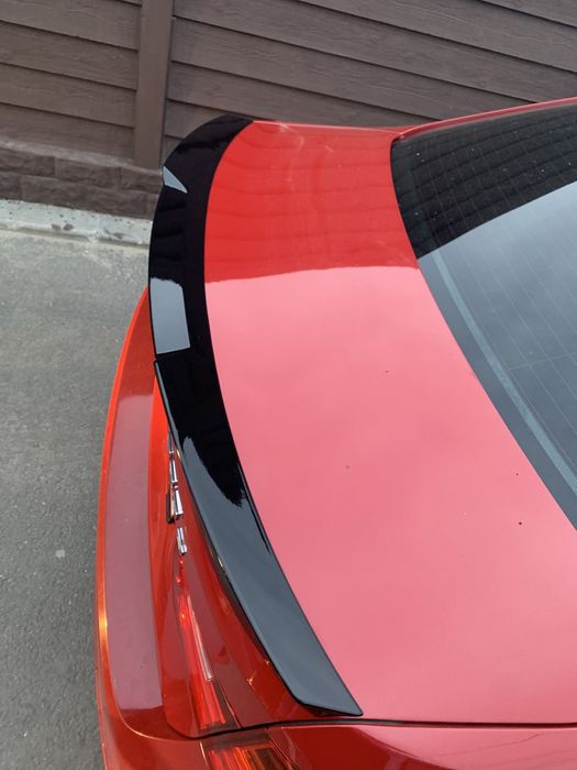 Negru Lucios * Eleron Lip Codita Portbagaj BMW F30 F80 M3 M4 vortex