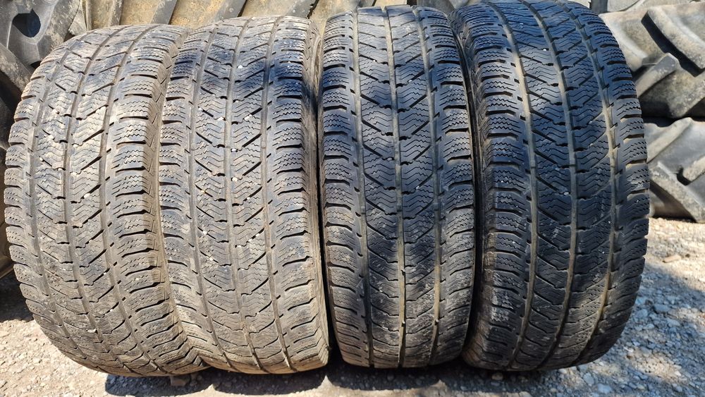 Anvelope 235/65R16C marca Semperit, M +S,DOT 2022,7 mm