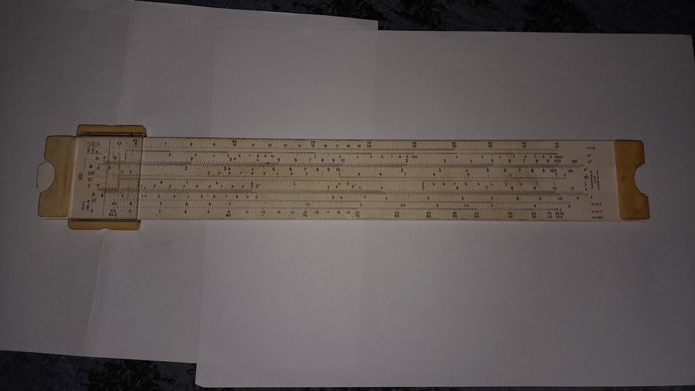 Лагорифмическая линейка