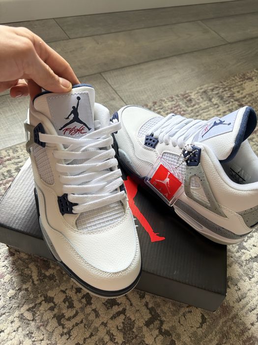 Jordan 4 Navy