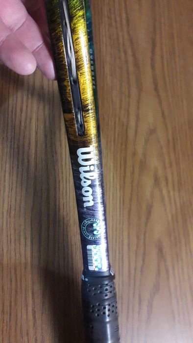 vand racheta tenis si husa WILSON stare foarte  buna .