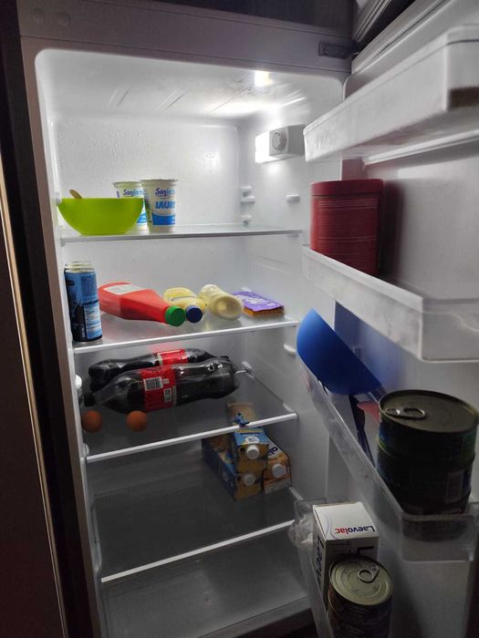 Frigider practic nou (timp limitat) (urgent)