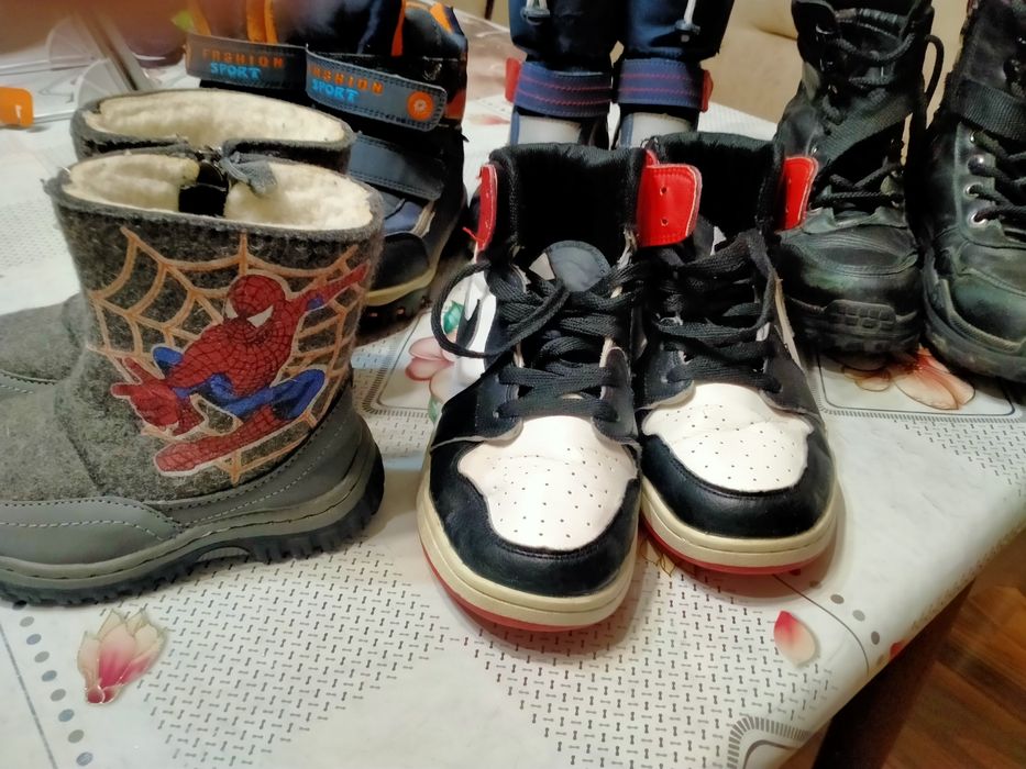 Продам обувь на мальчика