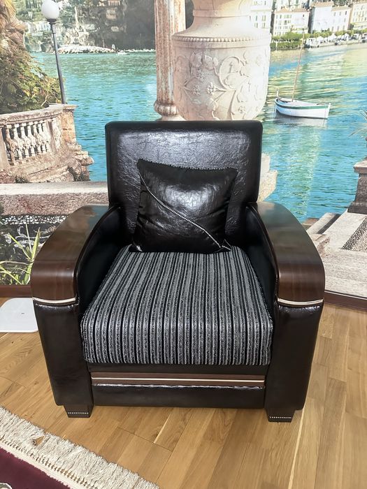 Мягкая мебель для гостиной.