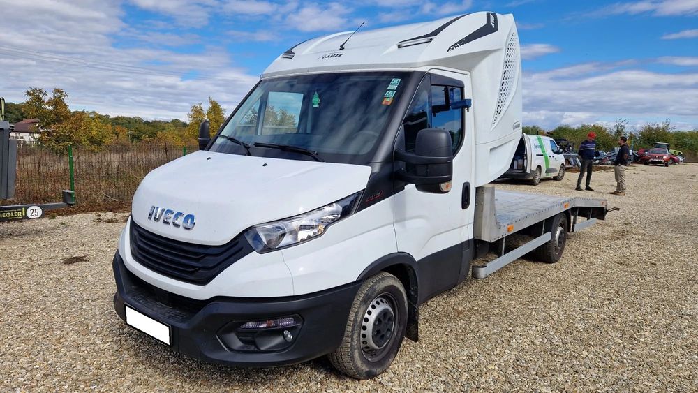 Iveco DAILY 35S18 3.0D 175CP  PLATFORMA TRANSPORT AUTO , CABINA DE DORMIT