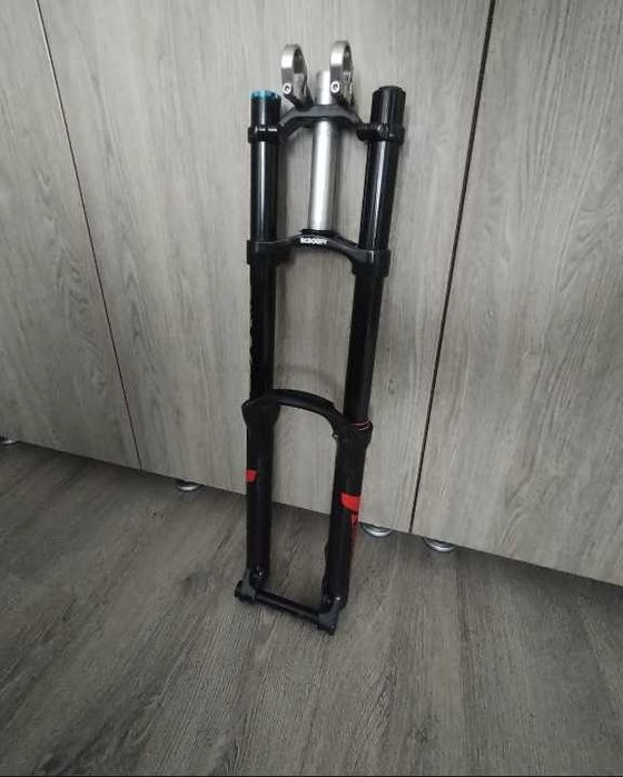 Vand Boxxer Cu Roata 20x110 27.5 si cu Cauciuc Nou, Pipa, Ghidon URGENT