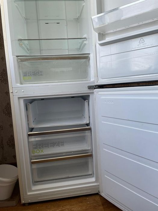 Холодильник  срочно продам
