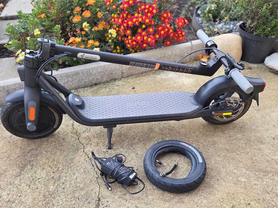 Trotineta electrica NINEBOT KickScooter F25E, 10 inch, negru, SEGWAY