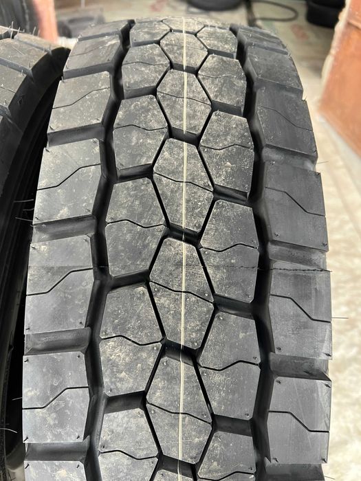 2 Нови товарни гуми 225/75R17.5 Bridgestone R-Drive 002 129/127M M+S